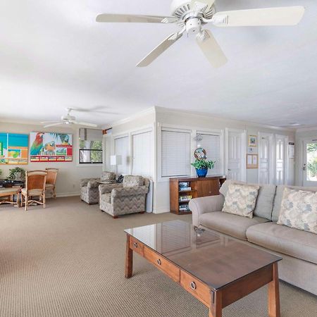 Hilton Vacation Club Charter Club Naples Bay Hotel Luaran gambar