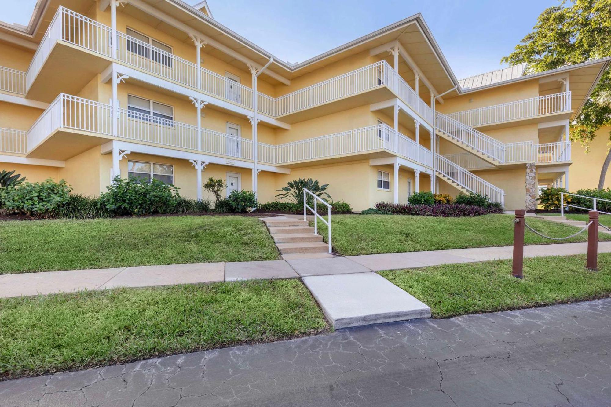 Hilton Vacation Club Charter Club Naples Bay Hotel Luaran gambar