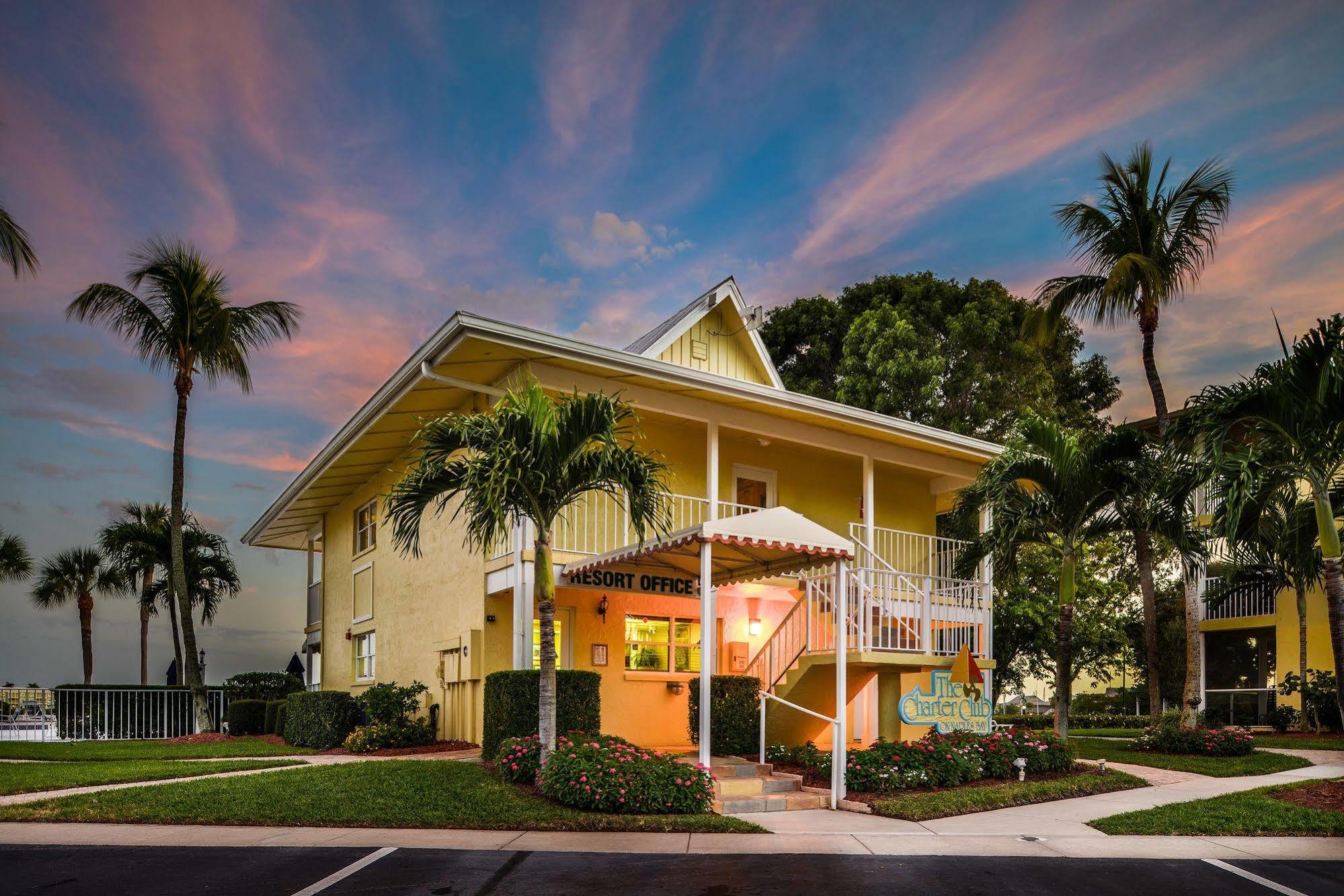 Hilton Vacation Club Charter Club Naples Bay Hotel Luaran gambar